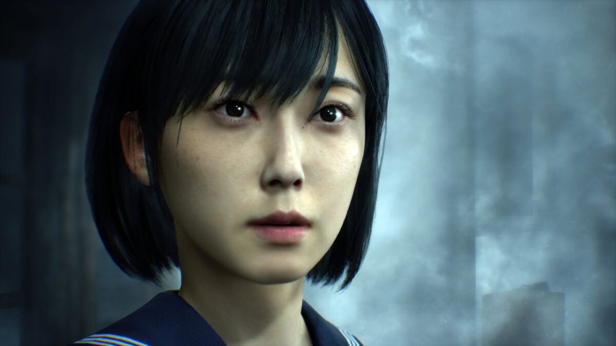 نمای نزدیک از چهره شخصیت اصلی، هیناکو شیمیزو، در Silent Hill f