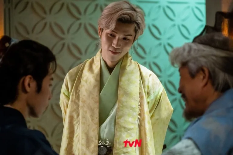 یو این سو در نقش پارک دانگ گو در سریال کیمیای روح