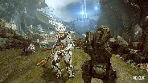 مبارزه با باس Warden Eternal در کمپین داستانی هیلو ۵