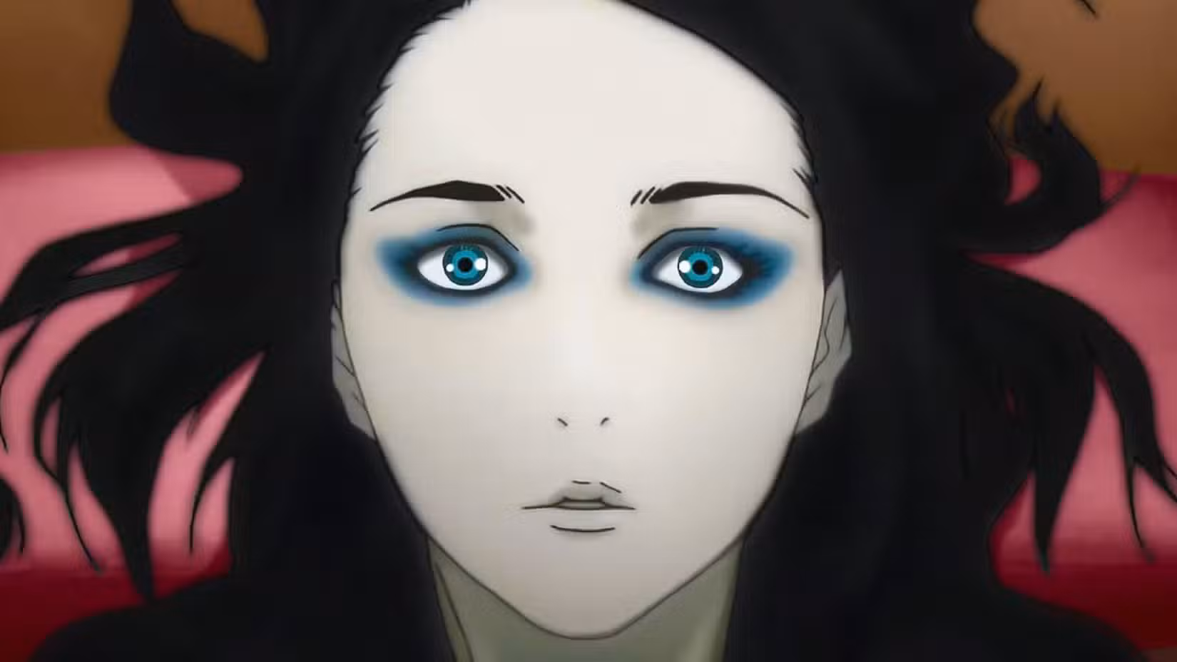 کلوزآپ چهره شخصیت ریل مایر از انیمه ارگو پراکسی با چشمان آبی نافذ و آرایش گوتیک.
