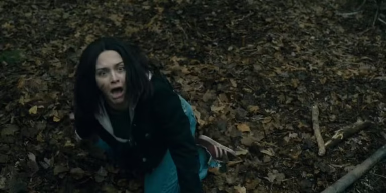 julie-screaming-cropped