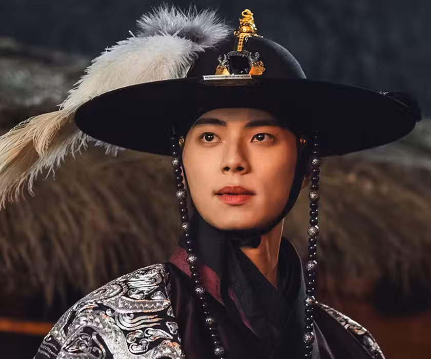 Bon Appétit, Your Majesty (بفرمایید، اعلیحضرت)