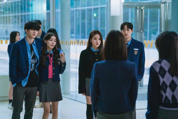 Bitch X Rich (فاحشه و ثروتمند)